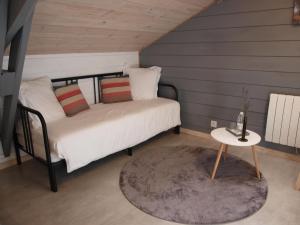 B&B / Chambres d'hotes L'Estanquet Bed and Breakfast pdj offert : photos des chambres