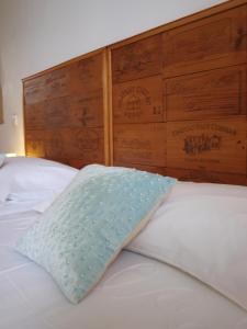 B&B / Chambres d'hotes L'Estanquet Bed and Breakfast pdj offert : photos des chambres