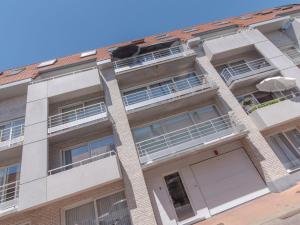 Apartment Zandloper II with balcony by Interhome