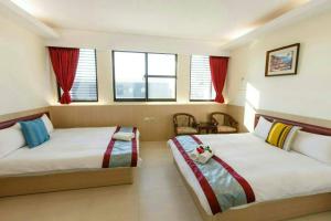 Phòng 4 người Nhìn ra cảnh Núi non (Quadruple Room with Mountain View)