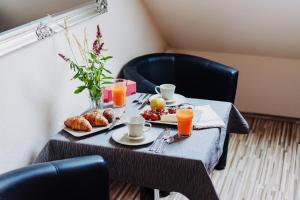 Hexe I - mit Blick auf den Wurmberg