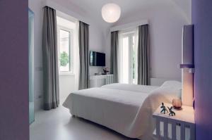 Deluxe Double or Twin Room with Balcony