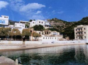 Aperanto Galazio Ikaria Greece