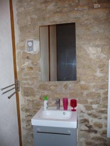 B&B / Chambres d'hotes Le Haut Fontaine : minis maisons de charme : Chambre Double ou Lits Jumeaux - Vue sur Jardin