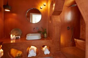 Aeon Suites - Adults Only Santorini Greece