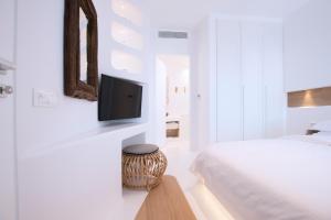 Phos Home by Rocks Estates Paros Greece