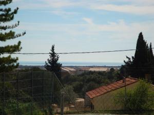 Appartements Leucate,dans la verdure,studio caverne en pierre dans propriete securisee : photos des chambres