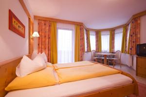 Two-Bedroom Apartment room in Apart-Pension Wasserfall