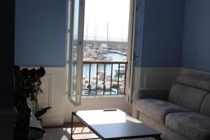Appartements Tres Bel Appartement Vieux Port De Bastia : photos des chambres