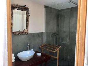 Hotels Le Pavillon Bleu : photos des chambres