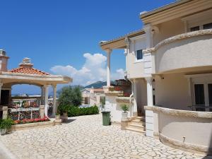 Villa Crown Silvia