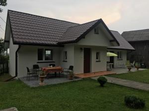 Herkules Pokoje, Pole Namiotowe