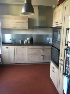 Charmante maison de ville avec jardin et piscine