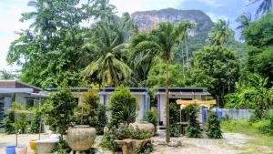 Baan Suchanuch - Don Sak