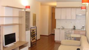 Admiral Apartments