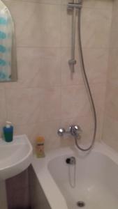 Apartment on Rusanivska 16