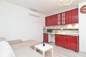 Apartments Zivan 1739