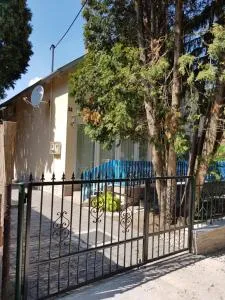 Jo-Jo's nyaralohaz - Csárdamajor