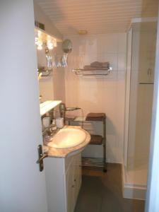 Appartements Studio BORDEAUX ST AUGUSTIN : photos des chambres