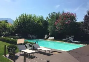 IRIS 1 lago di Como - 东戈