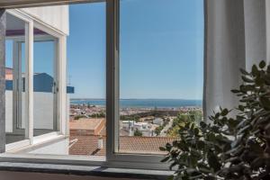 3 bedroom apartment w amazing view