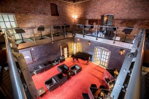 Hotel Blow Up Hall 5050