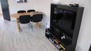 Hyggeligt byhus ved glasværkstedet på Nordmors