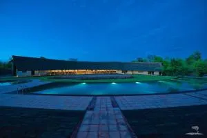 Red Earth Tadoba - Khātora