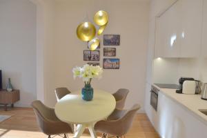 TP AURA 19, Swimming Pool, Terrace & View