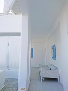 Yiannis Studios Paros Greece