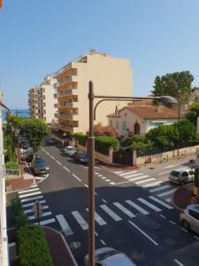 Appartements Beautiful studio near sea (free parking) : photos des chambres