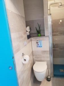 Beautiful studio near sea (free parking)