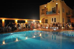 Nontas Hotel Apartments Chania Greece