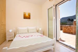 Laconia Domus - Papadianika