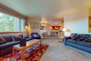 Frostfire Condominiums B19