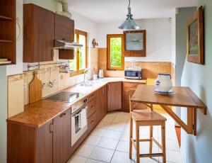 Roso 3 bedroom modern country house