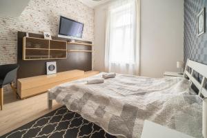 Susan Apartment near Blaha Lujza Square