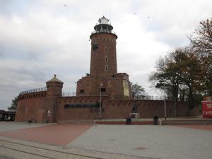 Jasnoszary Apartament Sun Seasons 24 w Kołobrzegu Blisko Morza by Noclegi Renters