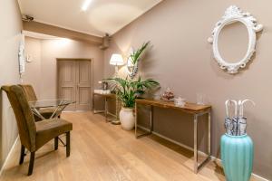 Junior Suite room in 051Suites