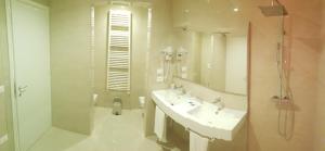Suite Queen con Vista Piscina