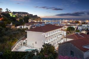 Atheras - 3hvězdičkové hotely ve městě Évdhilos