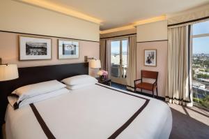 Studio room in Sunset Tower Hotel