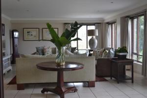 Mahogany House - SOLAR POWERED