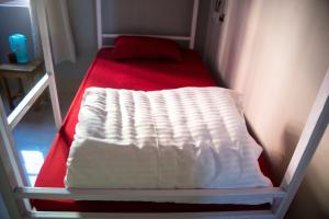 Tag Along Backpackers