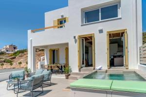 Ferienhaus Villa Alba in Syros with private Jacuzzi Azolimnos Griechenland