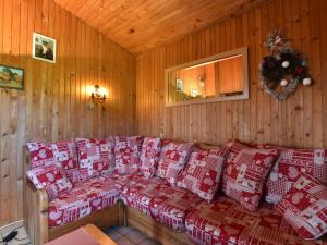 Chalets Beautiful Chalet Amidst Mountains in Saulxures sur Moselotte : photos des chambres