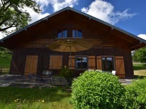 Chalets Beautiful Chalet Amidst Mountains in Saulxures sur Moselotte : photos des chambres