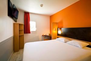 Hotels Premiere Classe Geneve - Aeroport - Prevessin : photos des chambres