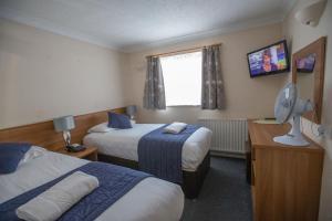 Double or Twin Room room in Corner House Hotel Gatwick