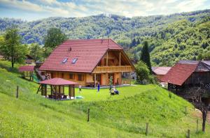 4 hvězdičkový apartmán Farm Stay Pirc Laško Slovinsko